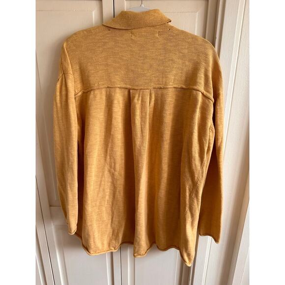 Free People Button Down Sweater Size Medium - Picture 3 of 8